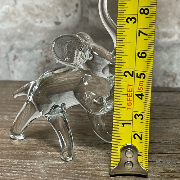 Glass Elephant Figurine Vintage Clear Glass Made In Taiwan 1970s Piece Detailed - Picture 7 of 8